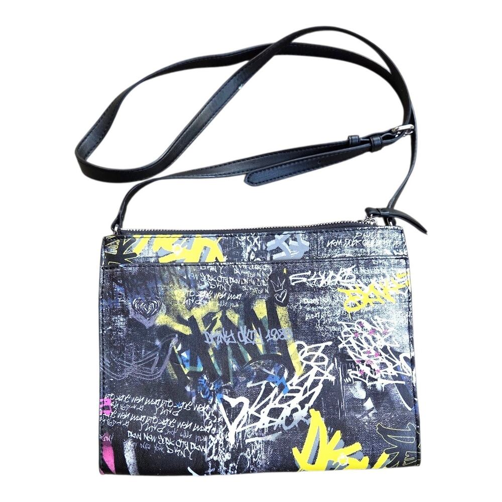 DKNY Bryant Park TZ Bag Womens Multi Graffiti Zip Top Crossbody Strap Outdoor